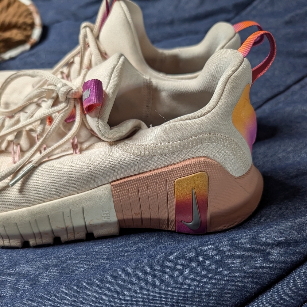 Special edition  Metcon 6 Nike Cream and Multicolor Sneakers